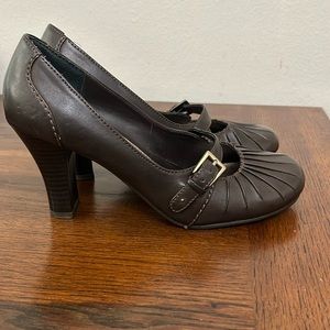 Vintage 90’s Y2K Mary Jane Heels Size 7.5